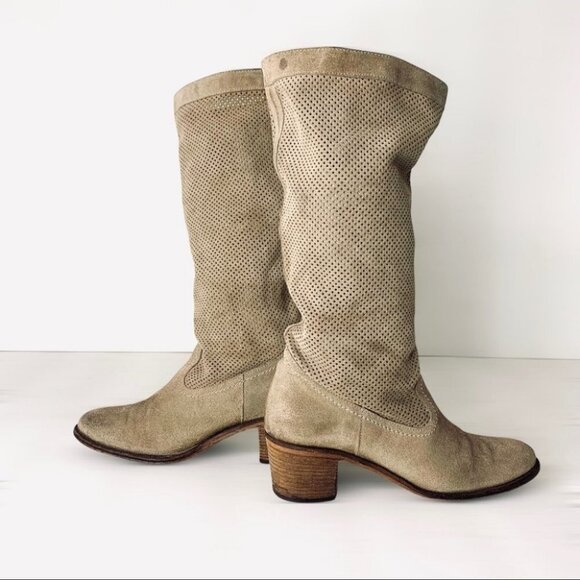 ITALIAN SOFT SUEDE BLOCK BOOTIES MADE IN ITALY - Picture 8 of 16